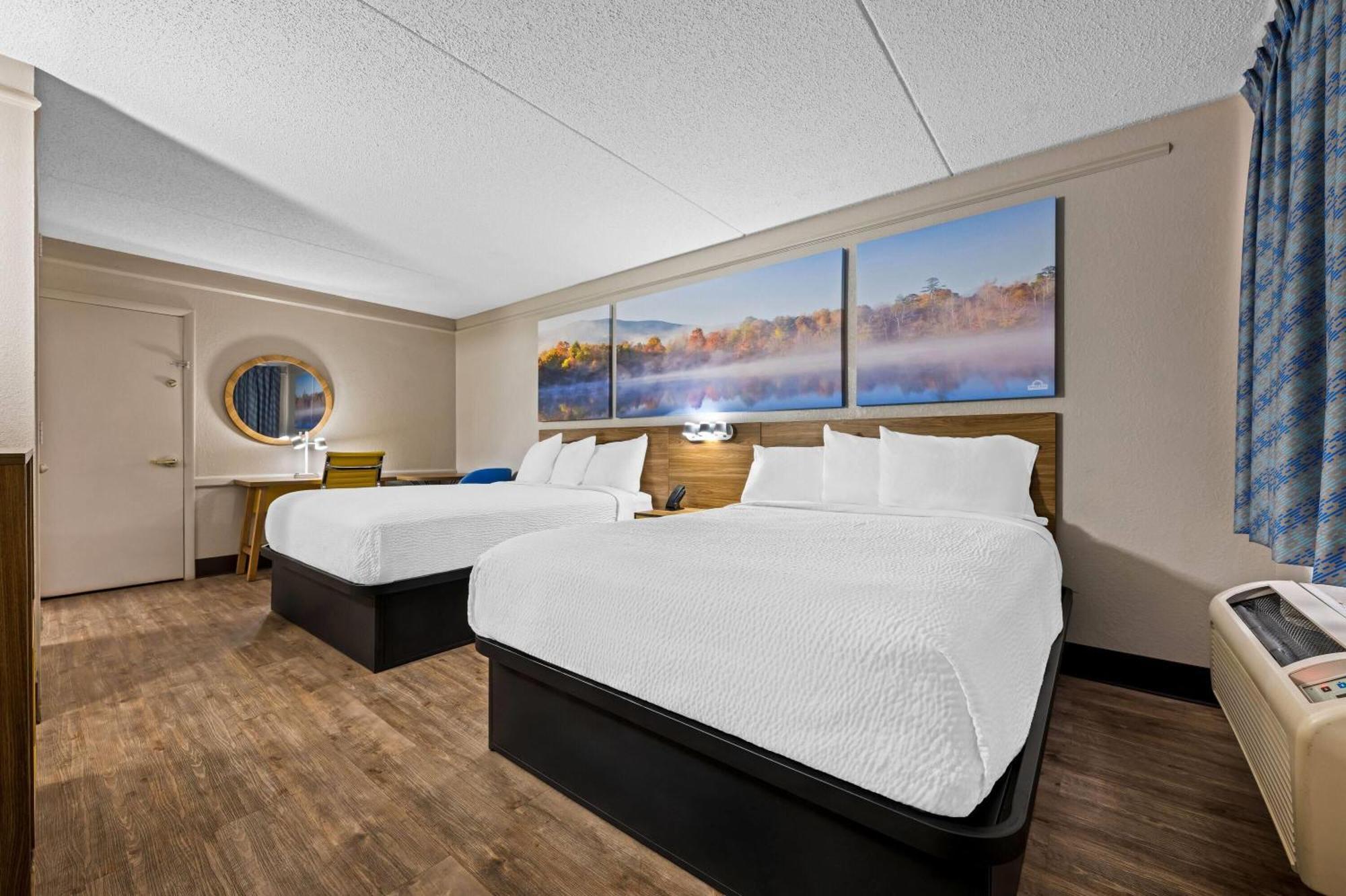Days Inn By Wyndham Birmingham/West Exterior photo